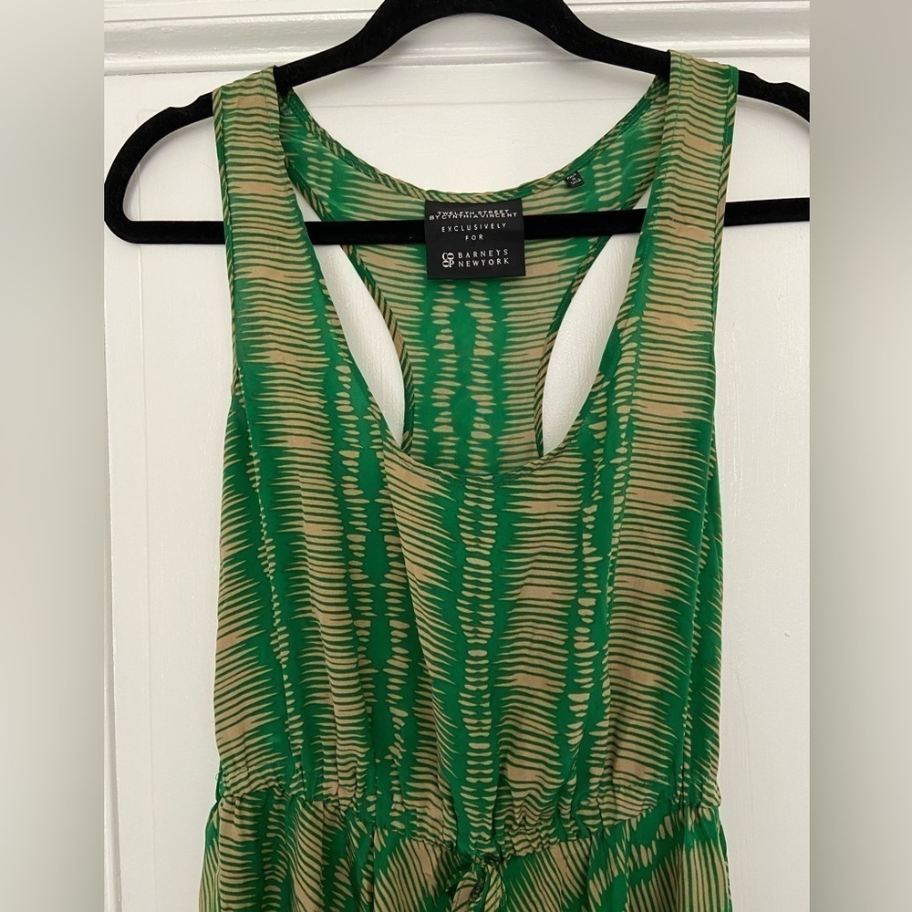 Cynthia Vincent Silk Green Tan Tribal Pattern Tie Waist Flowy Sleeveless Dress